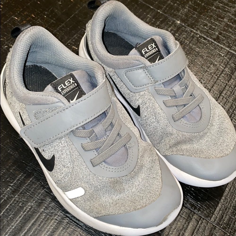 Kids Nike Flex Experience 8